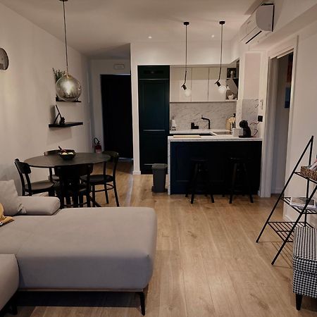 Dawn & Dusk - Modern Two Bedroom Apartment With Mountain Views Čilipi エクステリア 写真