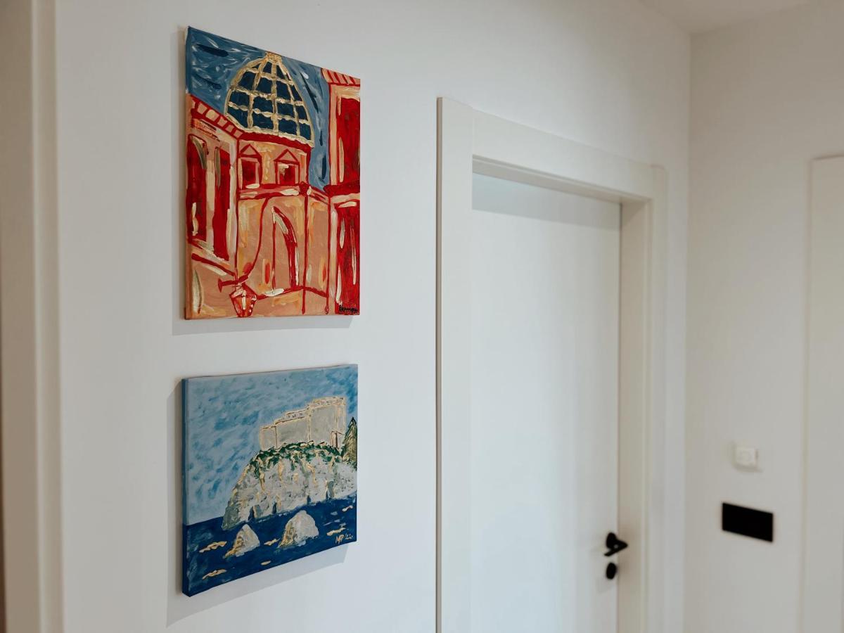 Dawn & Dusk - Modern Two Bedroom Apartment With Mountain Views Čilipi エクステリア 写真