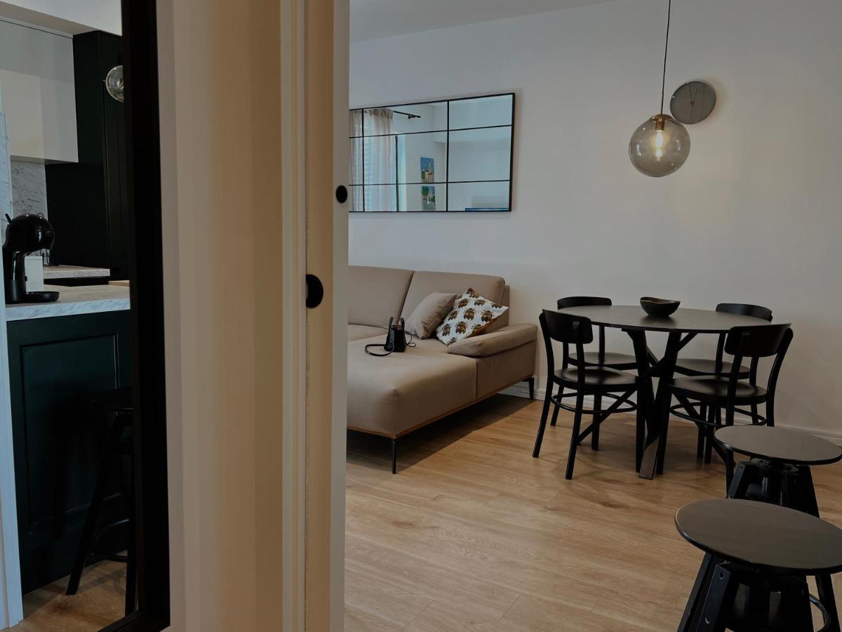 Dawn & Dusk - Modern Two Bedroom Apartment With Mountain Views Čilipi エクステリア 写真